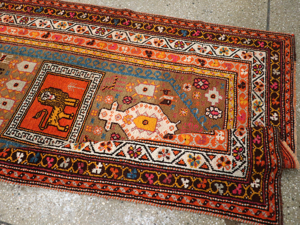 Vintage Anatolian Pictorial Rug, No.30928 - Gsblank