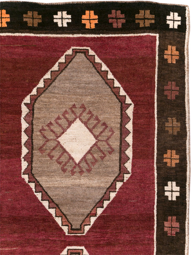 Vintage Turkish Anatolian Accent Carpet, No.30937 - Gsblank