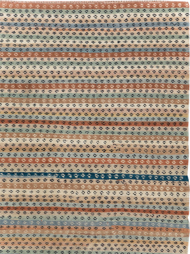 Vintage Turkish Anatolian Accent Rug, No.30941 - Gsblank