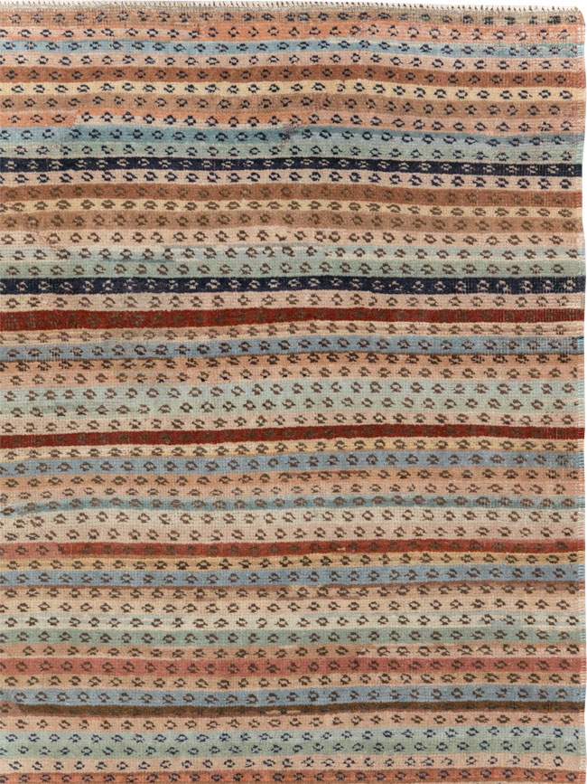 Vintage Turkish Anatolian Accent Rug, No.30941 - Gsblank