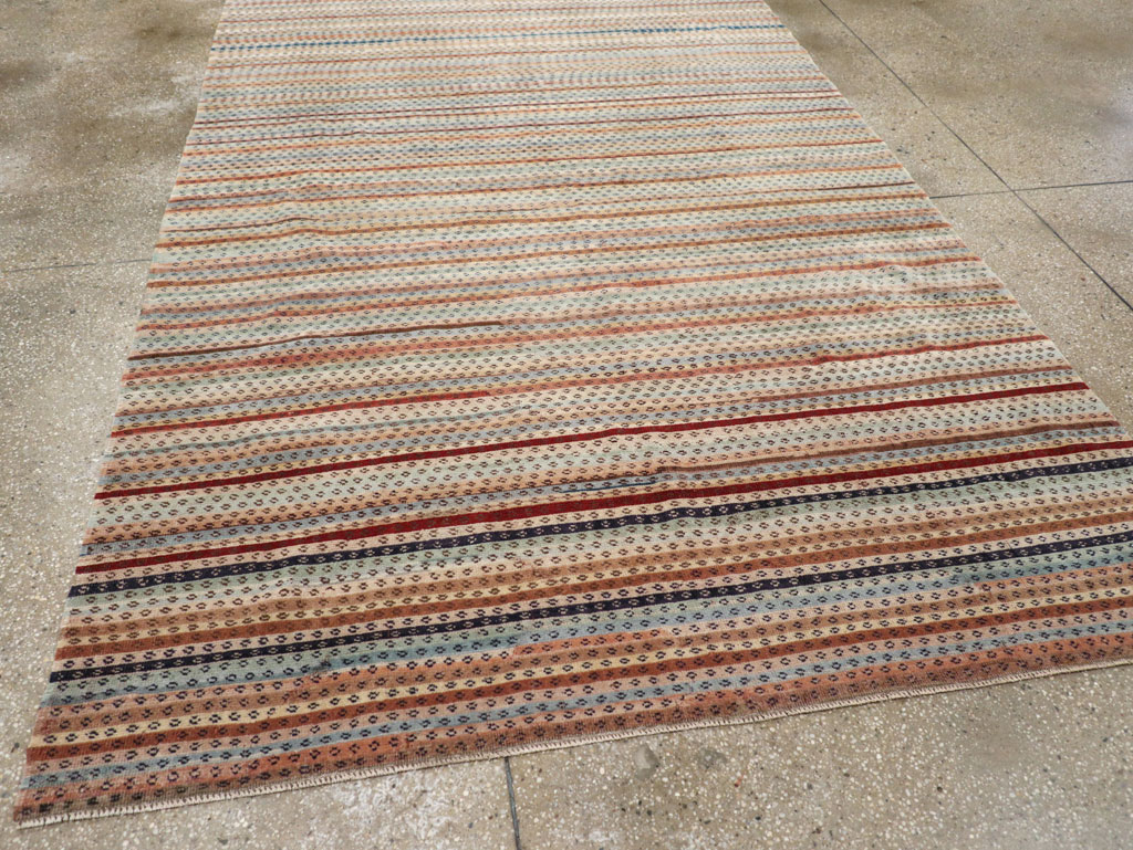 Vintage Turkish Anatolian Accent Rug, No.30941 - Gsblank