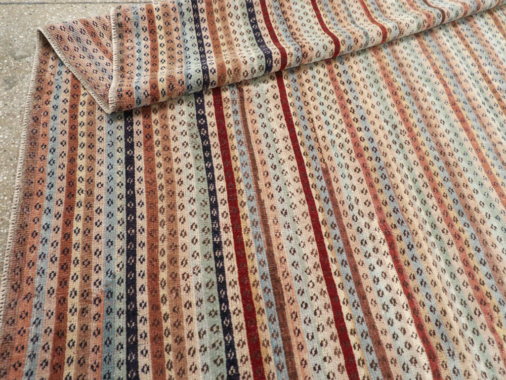 Vintage Turkish Anatolian Accent Rug, No.30941 - Gsblank