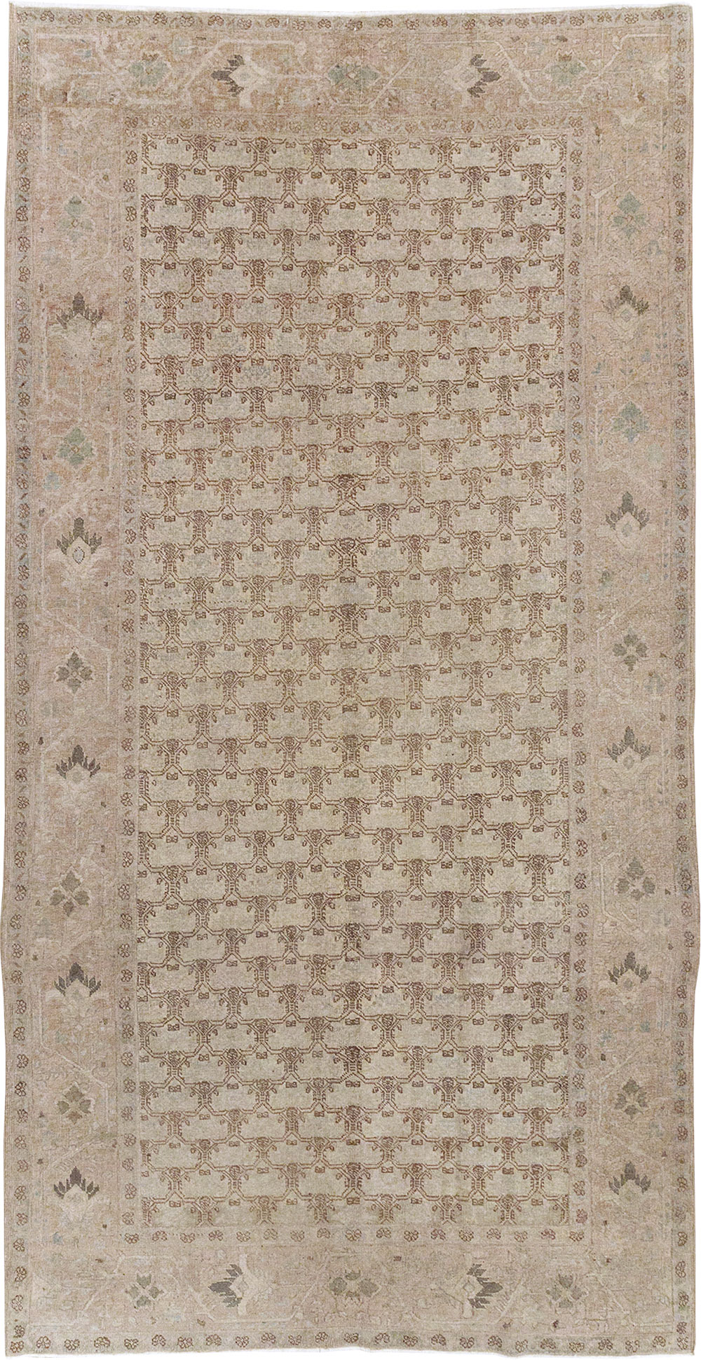 Vintage Persian Gallery Tabriz Carpet, No.30944 - Gsblank