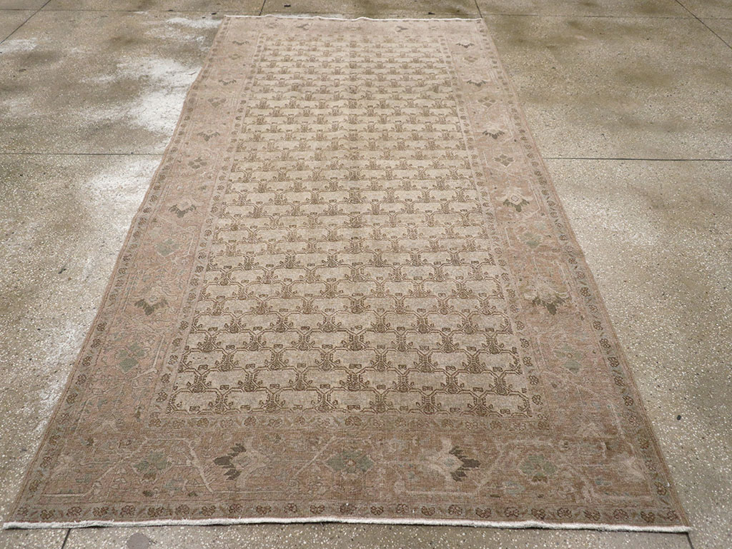 Vintage Persian Gallery Tabriz Carpet, No.30944 - Gsblank