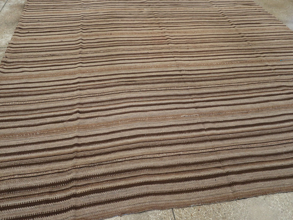 Vintage Turkish Flatweave Kilim Square Room Size Carpet, No.30949 - Gsblank