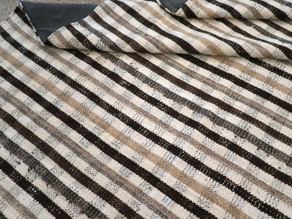 Vintage Persian Plaid Flatweave Kilim Room Size Carpet, No.30952 - Gsblank