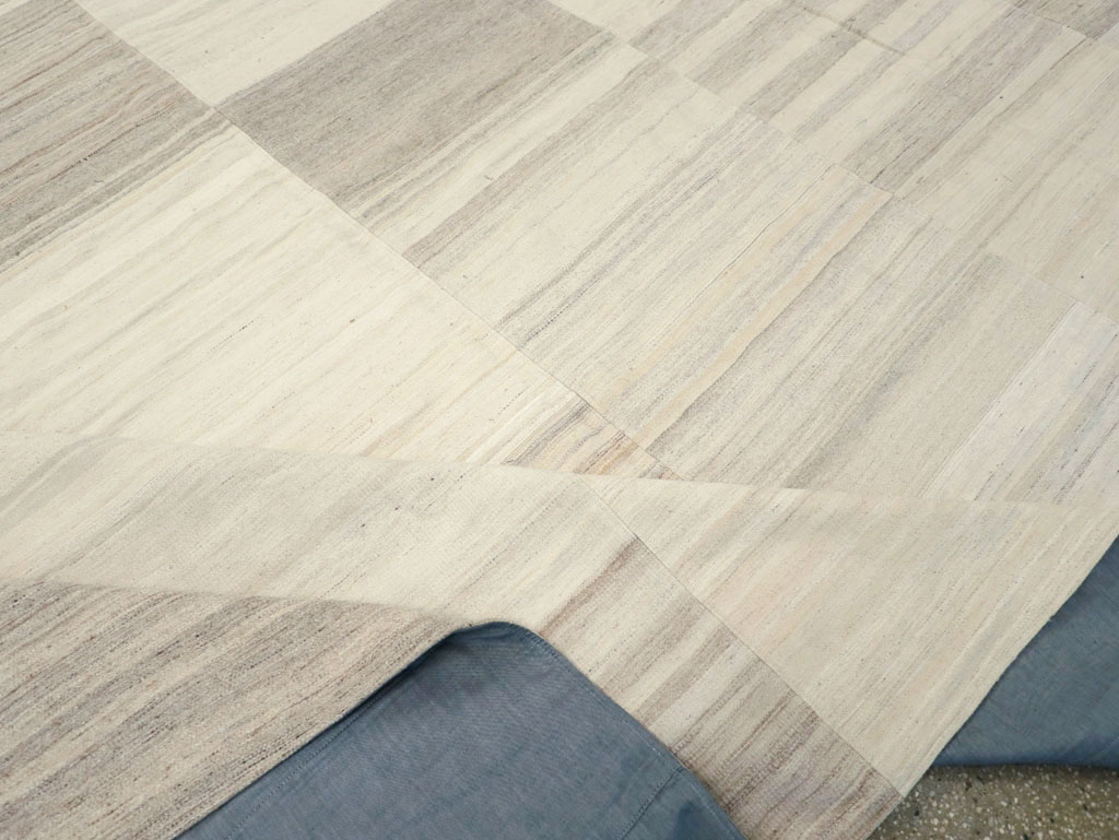 Modern Turkish Flatweave Kilim Large Room Size Carpet, No.30967 - Gsblank