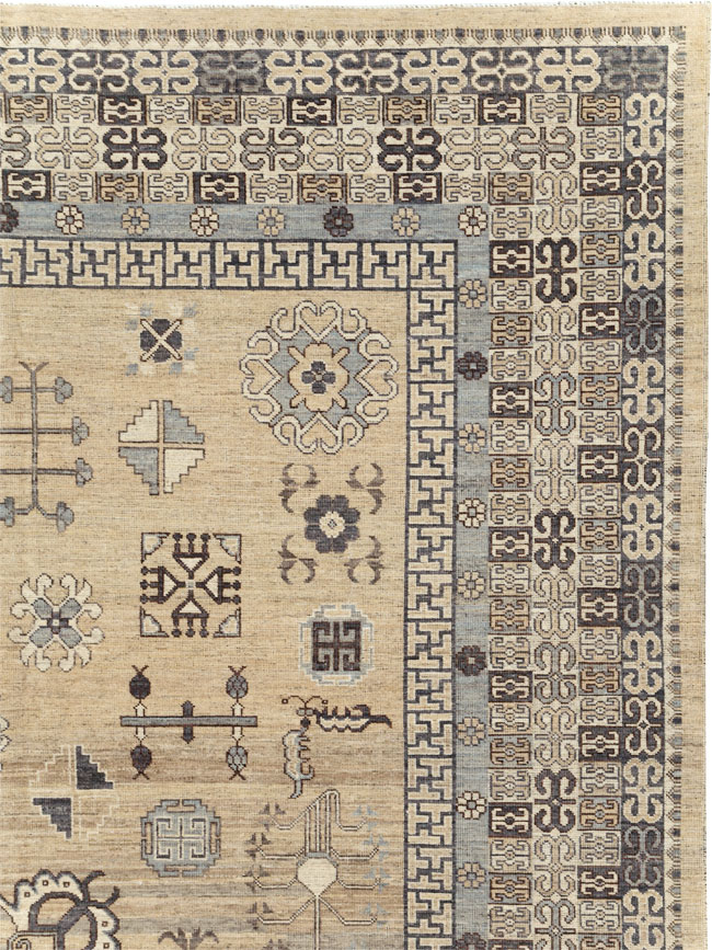 Contemporary East Turkestan Khotan Room Size Carpet, No.30997 - Gsblank