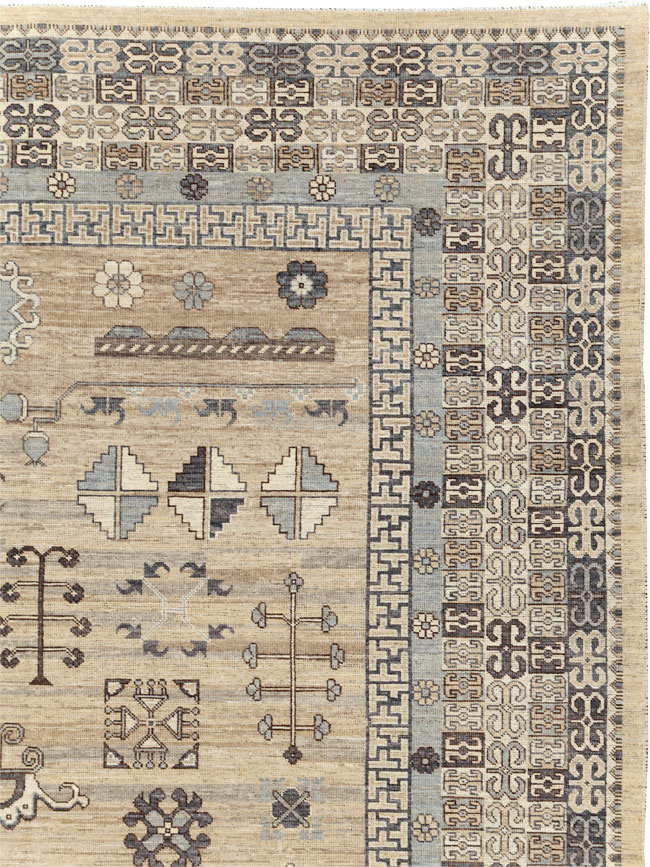Contemporary East Turkestan Khotan Room Size Carpet, No.30997 - Gsblank
