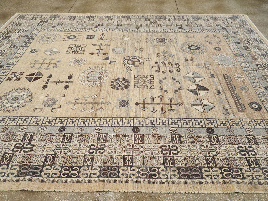 Contemporary East Turkestan Khotan Room Size Carpet, No.30997 - Gsblank