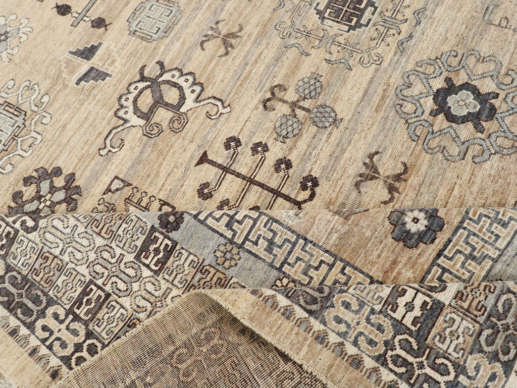 Contemporary East Turkestan Khotan Room Size Carpet, No.30997 - Gsblank