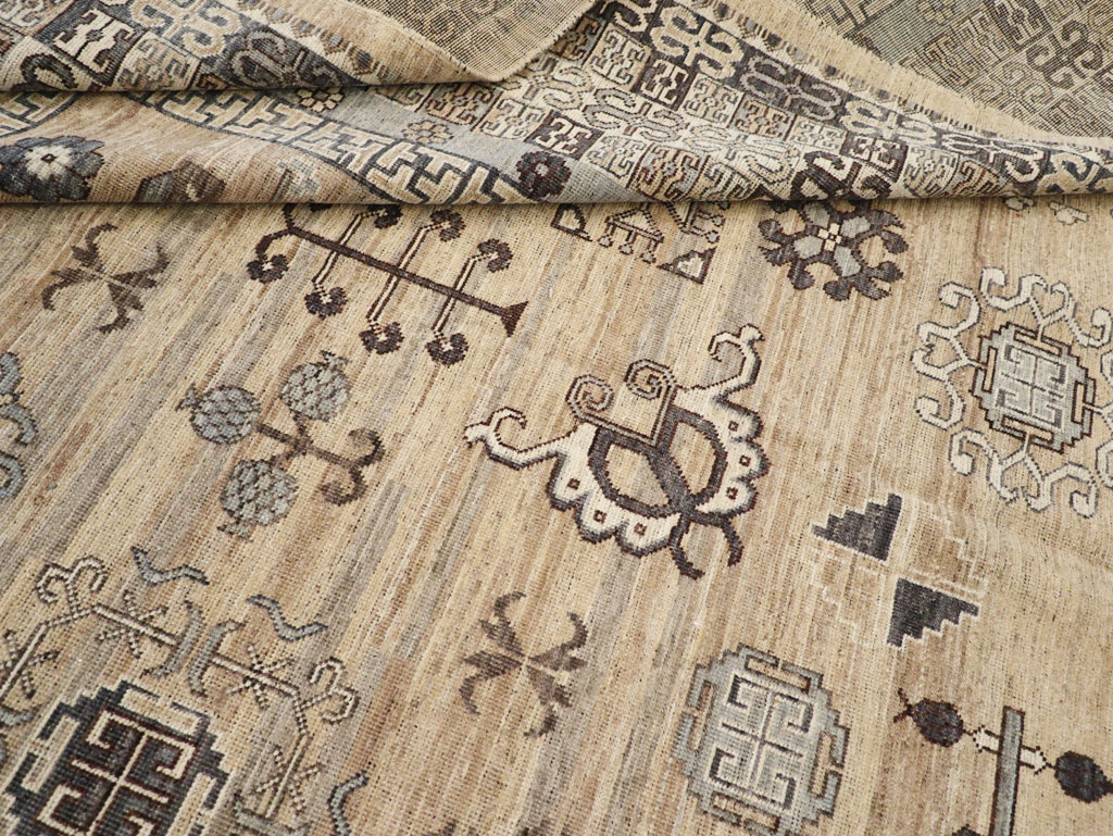 Contemporary East Turkestan Khotan Room Size Carpet, No.30997 - Gsblank