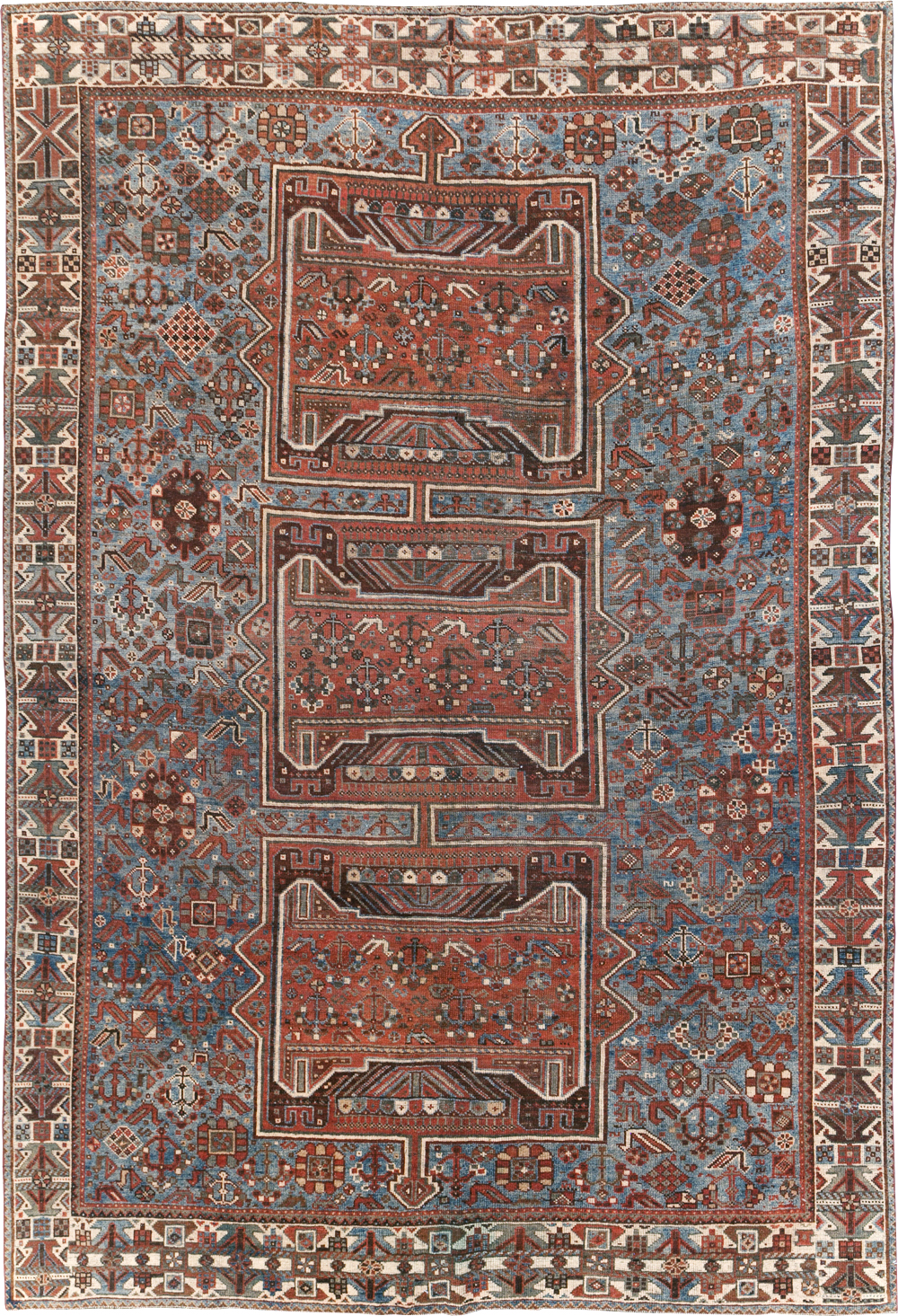 Antique Persian Shiraz Rug, No.31003 - Gsblank