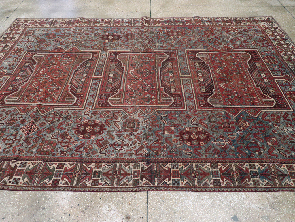 Antique Persian Shiraz Rug, No.31003 - Gsblank