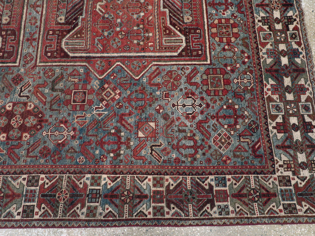 Antique Persian Shiraz Rug, No.31003 - Gsblank