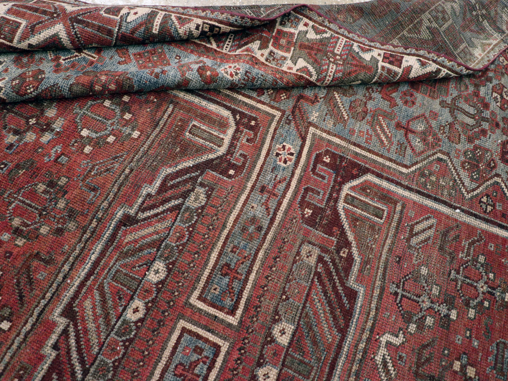 Antique Persian Shiraz Rug, No.31003 - Gsblank
