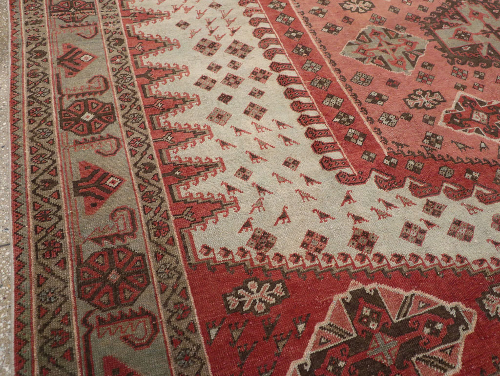 Vintage Persian Veece Room Size Carpet, No.31004 - Gsblank