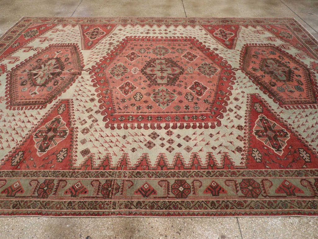 Vintage Persian Veece Room Size Carpet, No.31004 - Gsblank