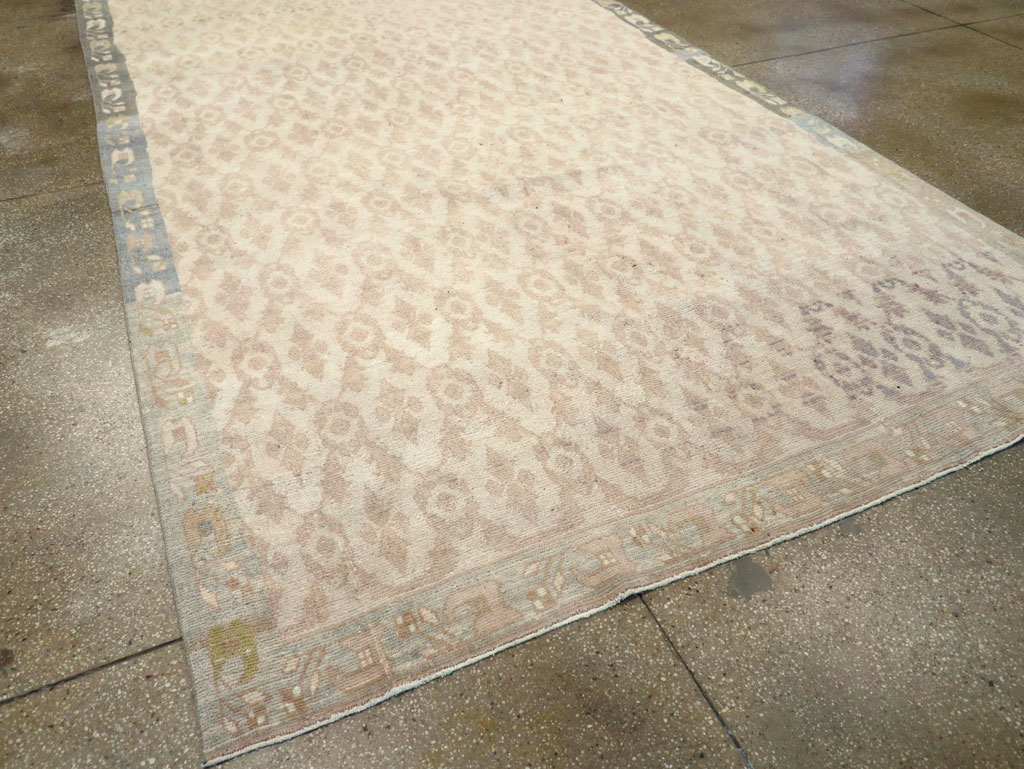 Vintage Anatolian Gallery Carpet, No.31005 - Gsblank