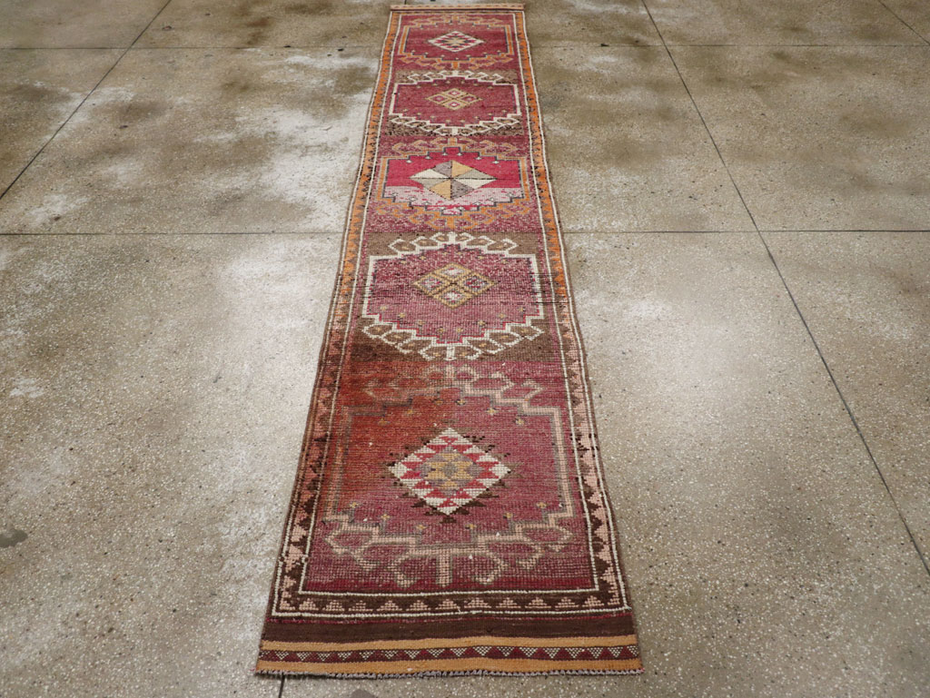 Vintage Turkish Anatolian Runner, No.31010 - Gsblank