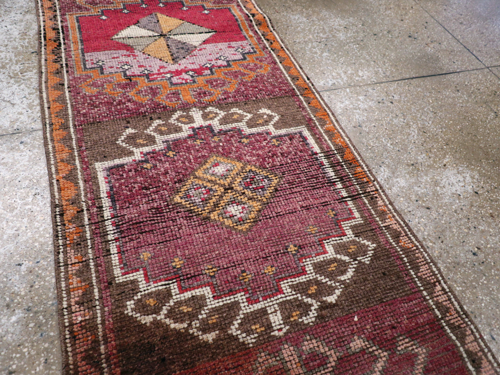 Vintage Anatolian Runner, No.31010 - Gsblank