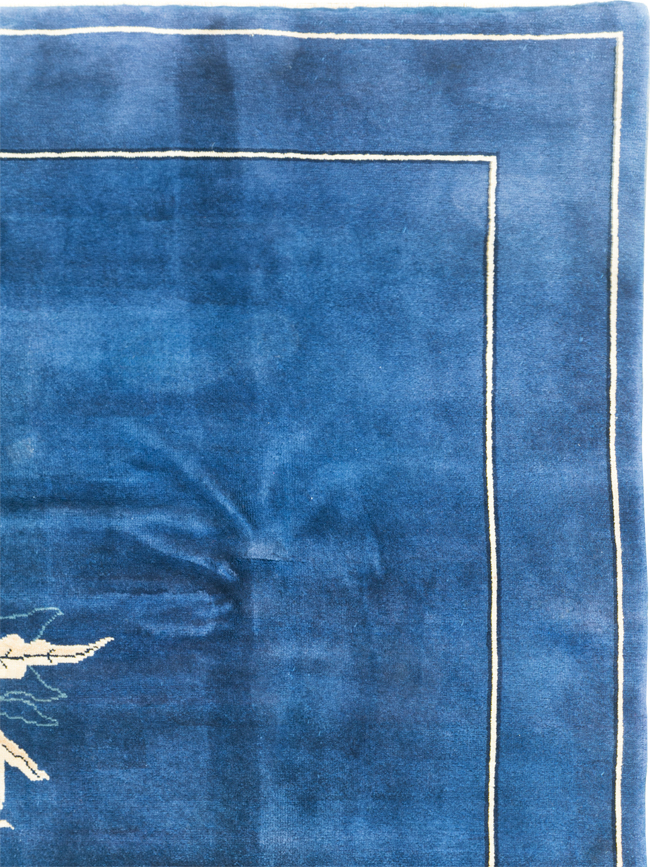 Vintage Chinese Peking Small Room Size Carpet, No.31018 - Gsblank