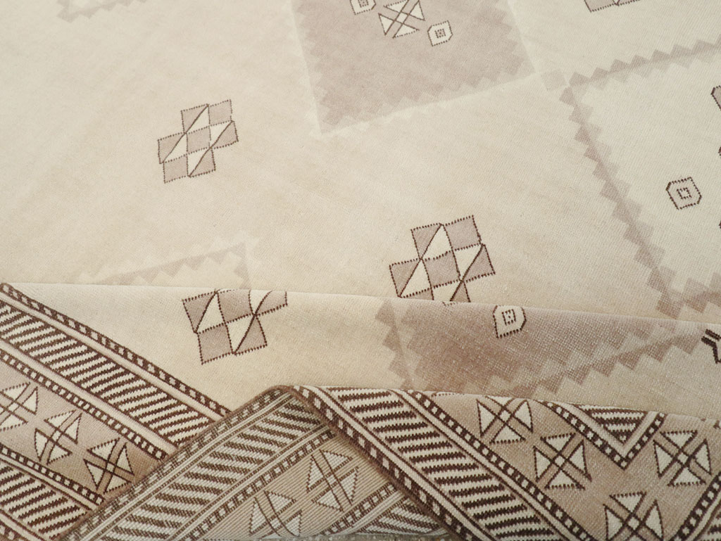 Vintage Turkish Anatolian Small Room Size Carpet, No.31020 - Gsblank