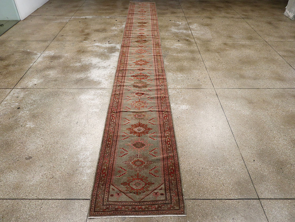 Vintage Persian Malayer Runner, No.31024 - Gsblank