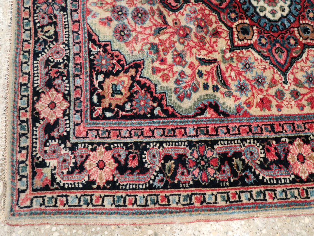 Vintage Persian Sarouk Throw Rug, No.31025 - Gsblank