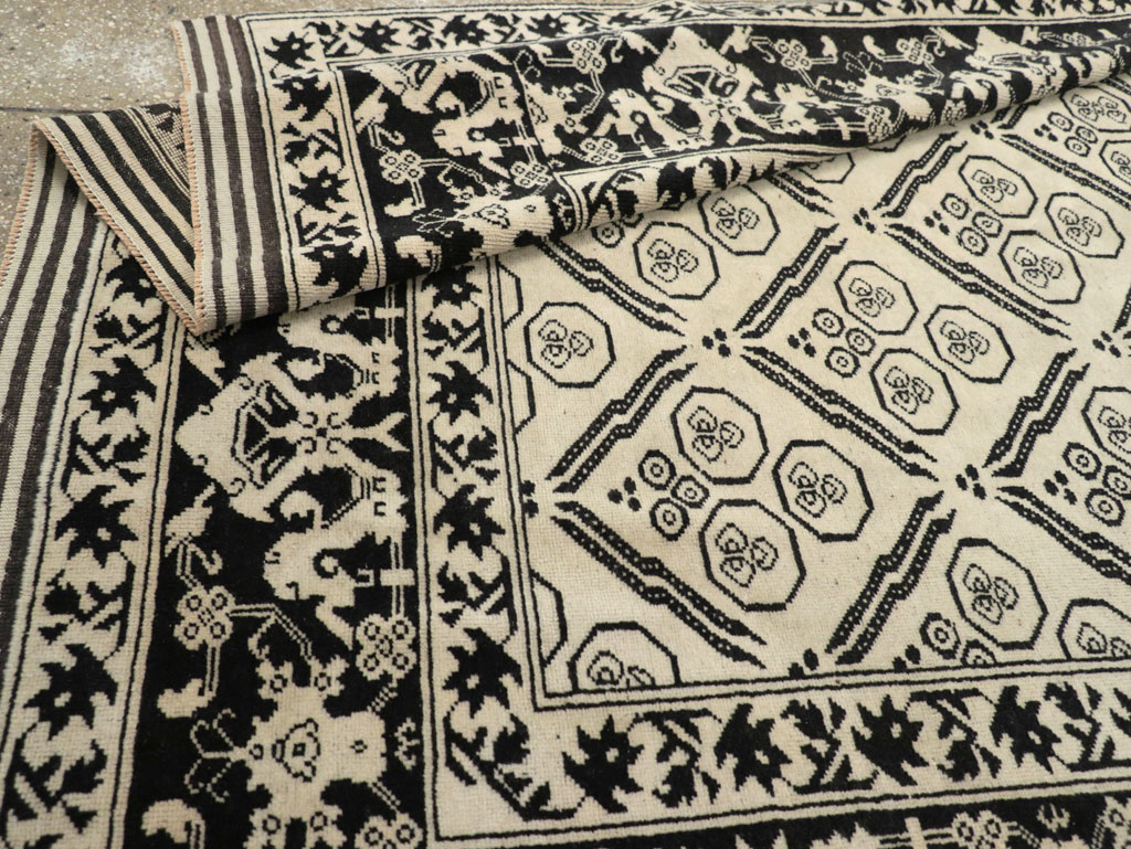 Vintage Turkish Anatolian Accent Rug, No.31028 - Gsblank