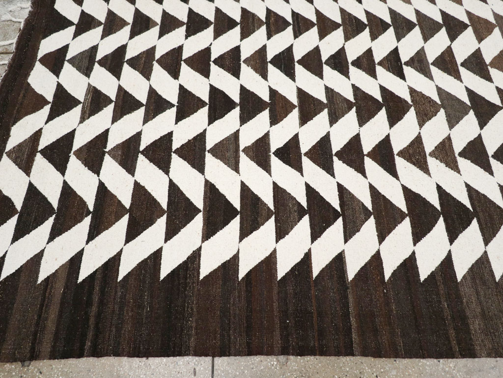 Contemporary Turkish Flatweave Kilim Room Size Carpet, No.31045 - Gsblank
