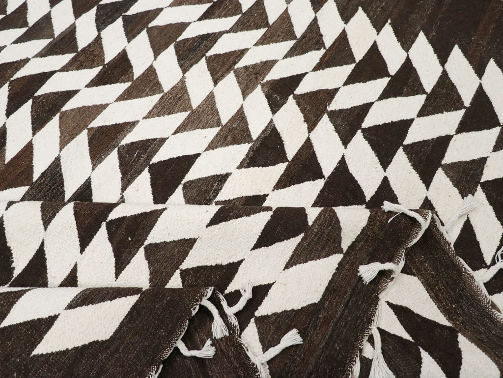 Contemporary Turkish Flatweave Kilim Room Size Carpet, No.31045 - Gsblank