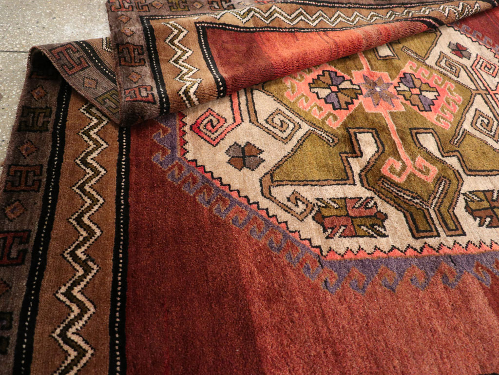Vintage Turkish Anatolian Accent Rug, No.31047 - Gsblank