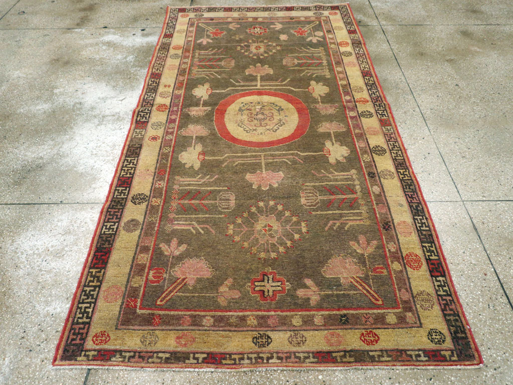 Antique East Turkestan Khotan Gallery Rug, No.31051 - Gsblank