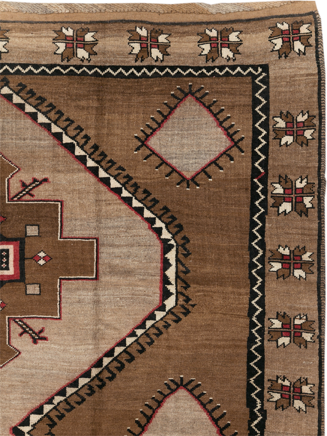 Vintage Turkish Anatolian Tribal Room Size Carpet, No.31055 - Gsblank
