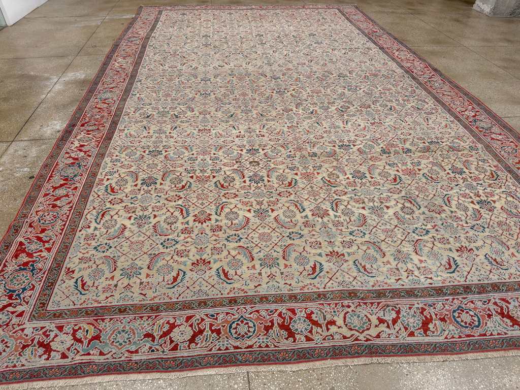 Antique Persian Heriz Large Carpet, No.31057 - Gsblank