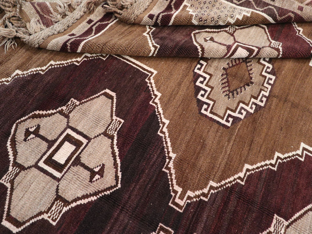Vintage Turkish Anatolian Room Size Carpet, No.31062 - Gsblank
