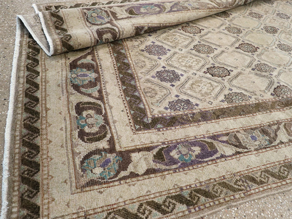 Vintage Persian Mahal Gallery Rug, No.31070 - Gsblank