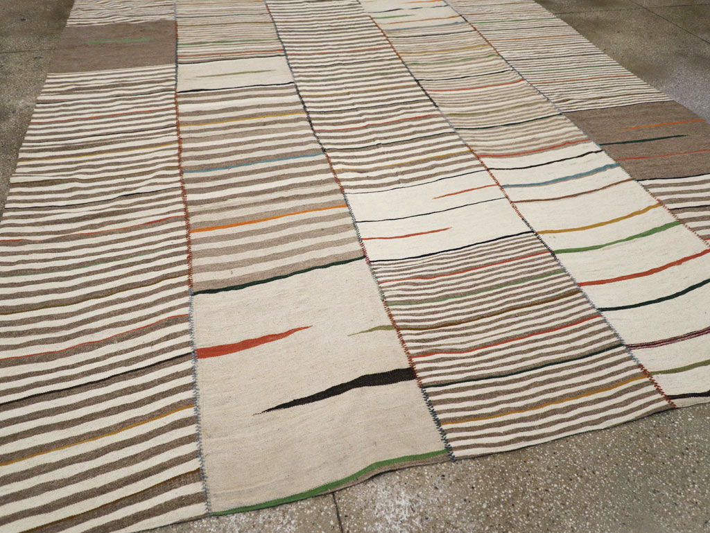 Contemporary Turkish Flatweave Kilim Room Size Carpet, No.31072 - Gsblank