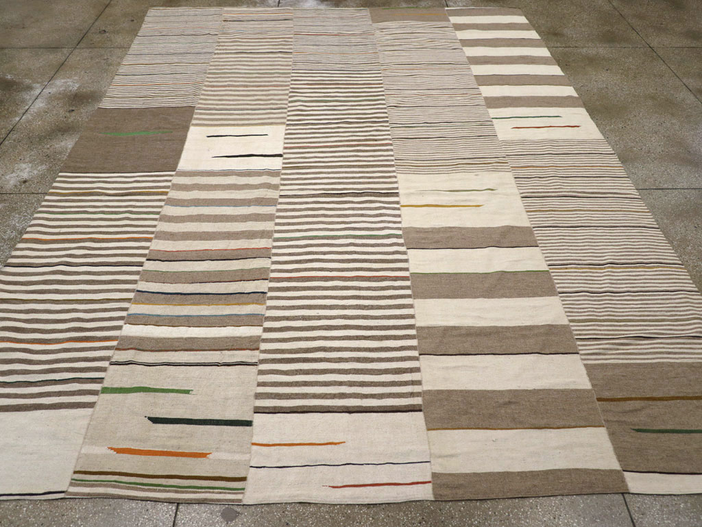 Contemporary Turkish Flatweave Kilim Room Size Carpet, No.31075 - Gsblank