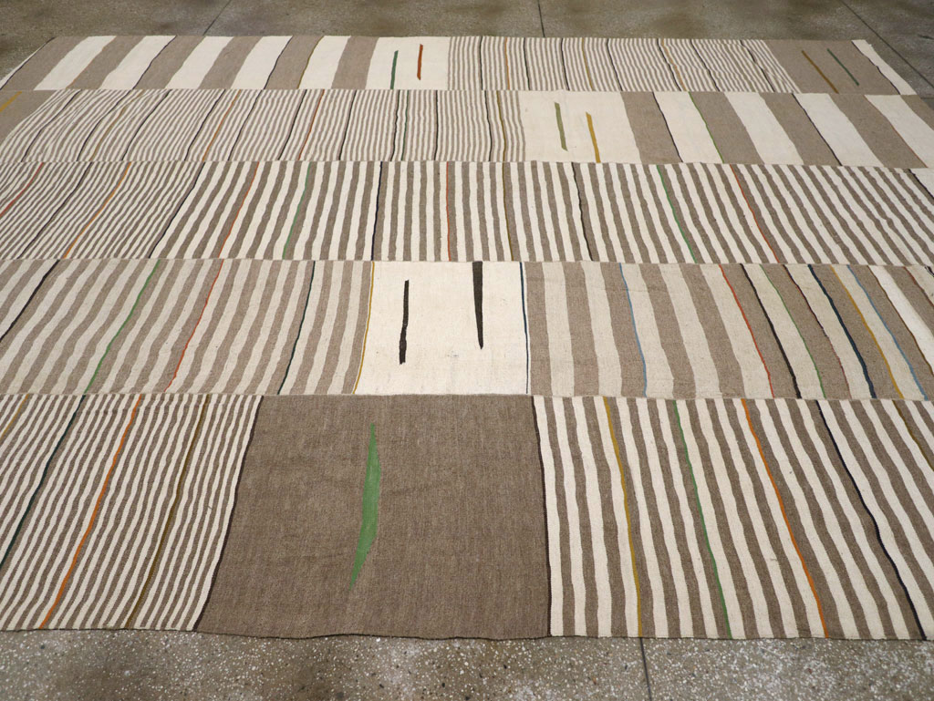 Contemporary Turkish Flatweave Kilim Room Size Carpet, No.31075 - Gsblank