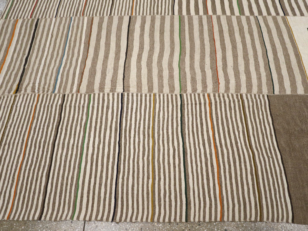 Contemporary Turkish Flatweave Kilim Room Size Carpet, No.31075 - Gsblank