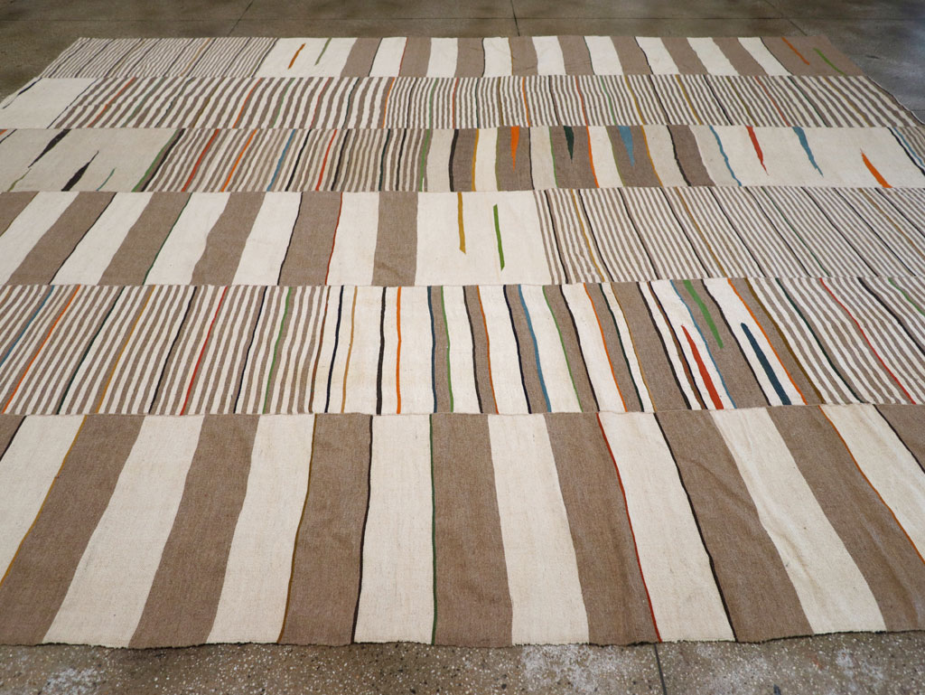 Contemporary Turkish Flatweave Kilim Large Room Size Carpet, No.31076 - Gsblank