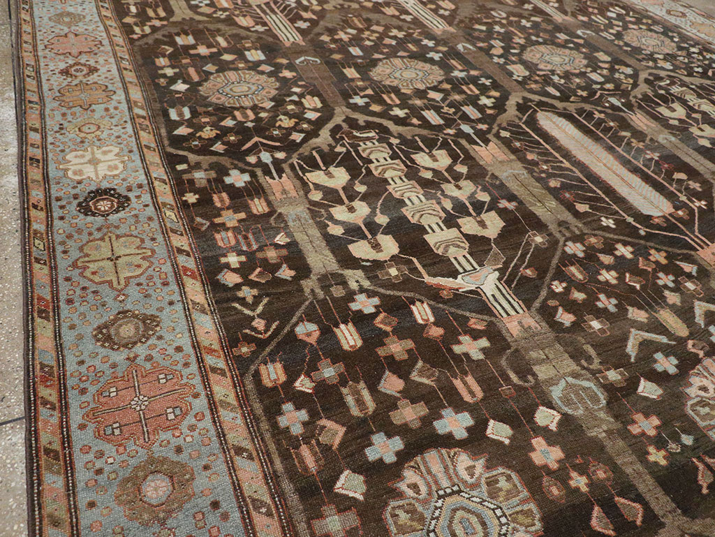 Antique Persian Bakhtiari Large Room Size Carpet, No.31078 - Gsblank