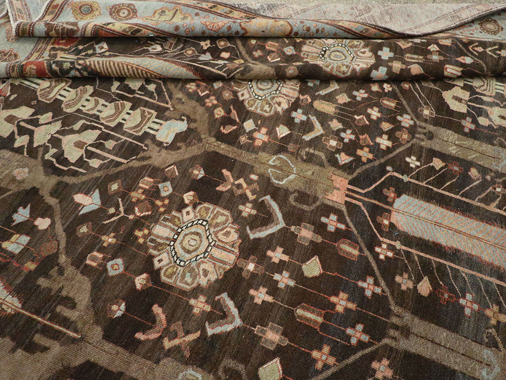 Antique Persian Bakhtiari Large Room Size Carpet, No.31078 - Gsblank