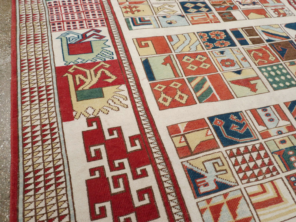 Vintage Turkish Anatolian Accent Carpet, No.31097 - Gsblank