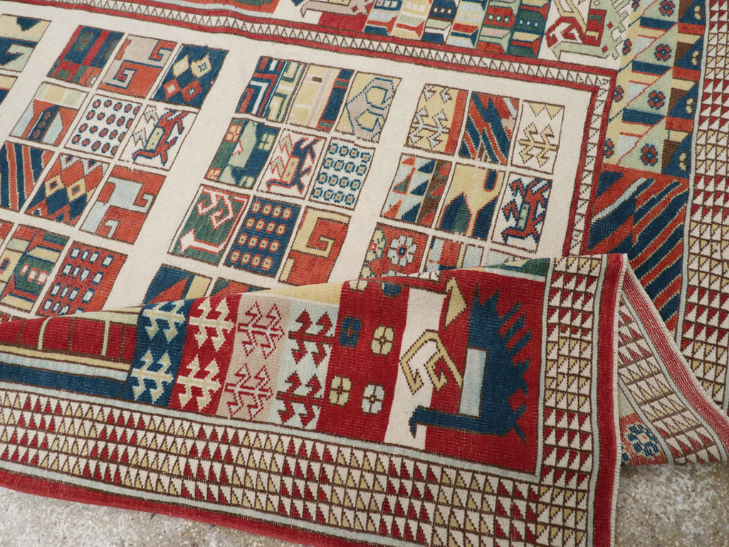 Vintage Turkish Anatolian Accent Carpet, No.31097 - Gsblank