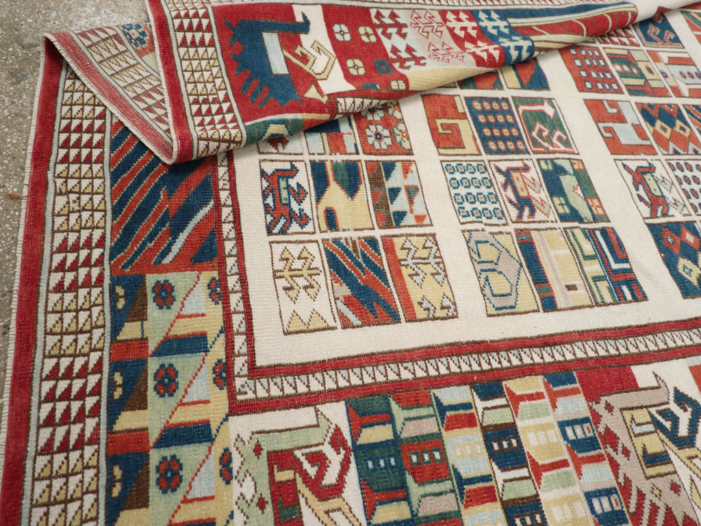 Vintage Turkish Anatolian Accent Carpet, No.31097 - Gsblank