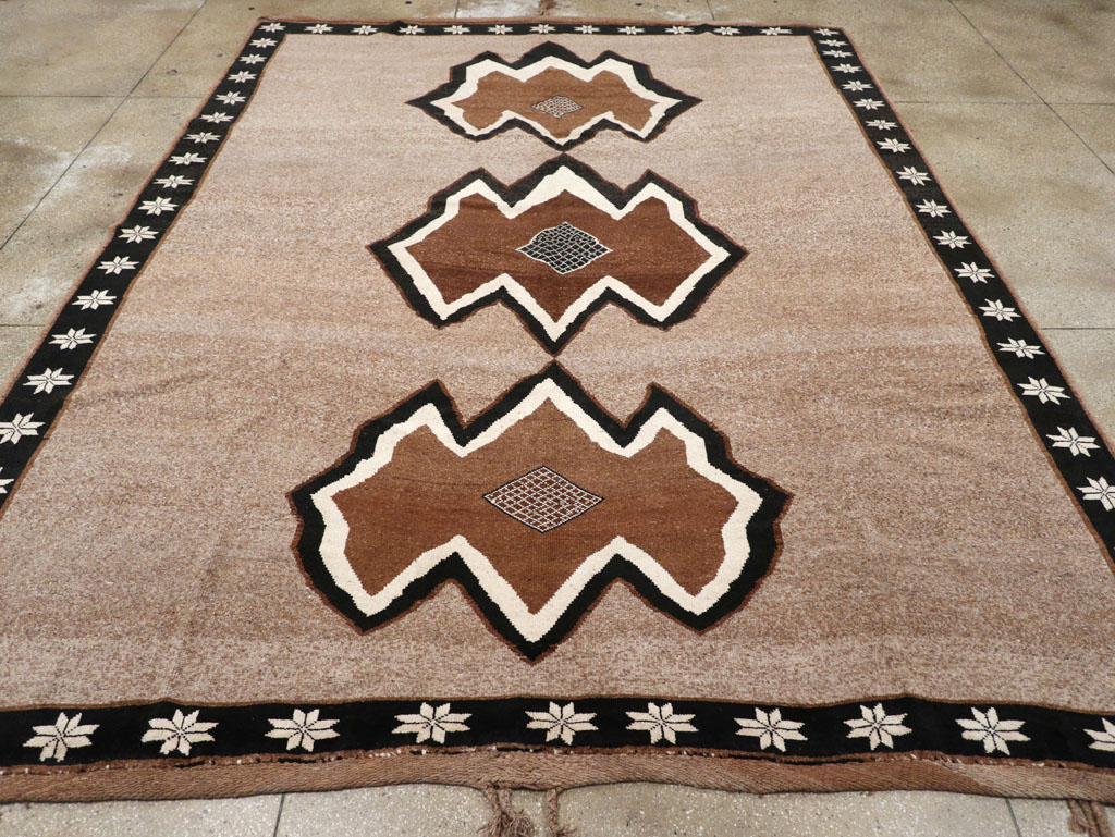 Vintage Turkish Anatolian Tribal Room Size Carpet, No.31112 - Gsblank