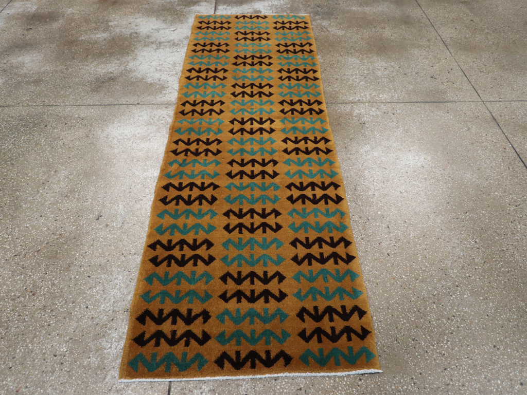 Vintage Turkish Art Deco Style Small Runner, No.31113 - Gsblank